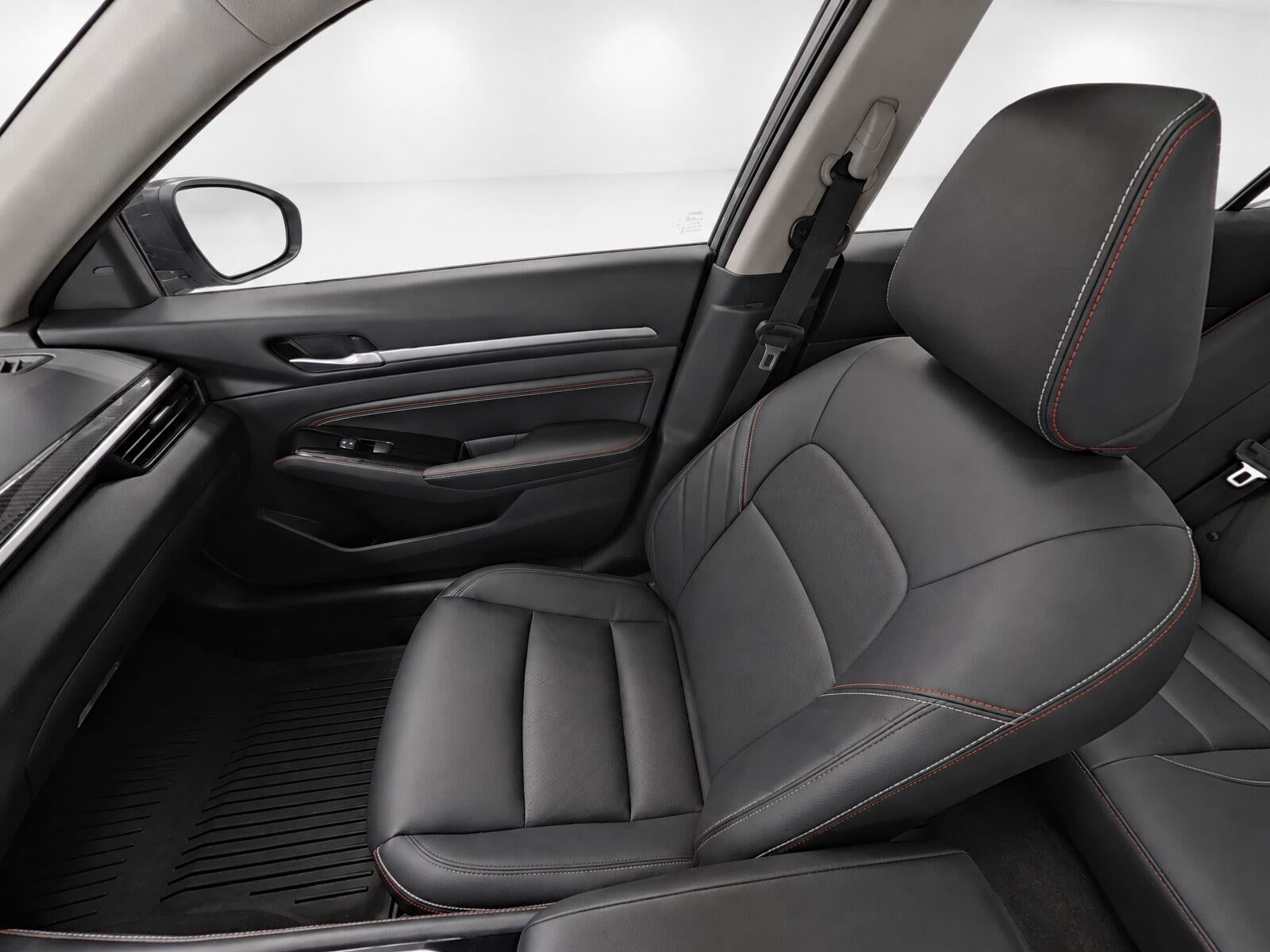 2023 Nissan Altima 2.0 SR