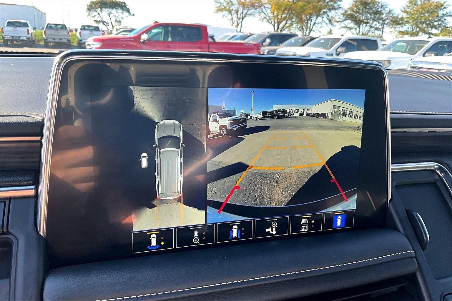 2024 GMC Yukon XL SLT