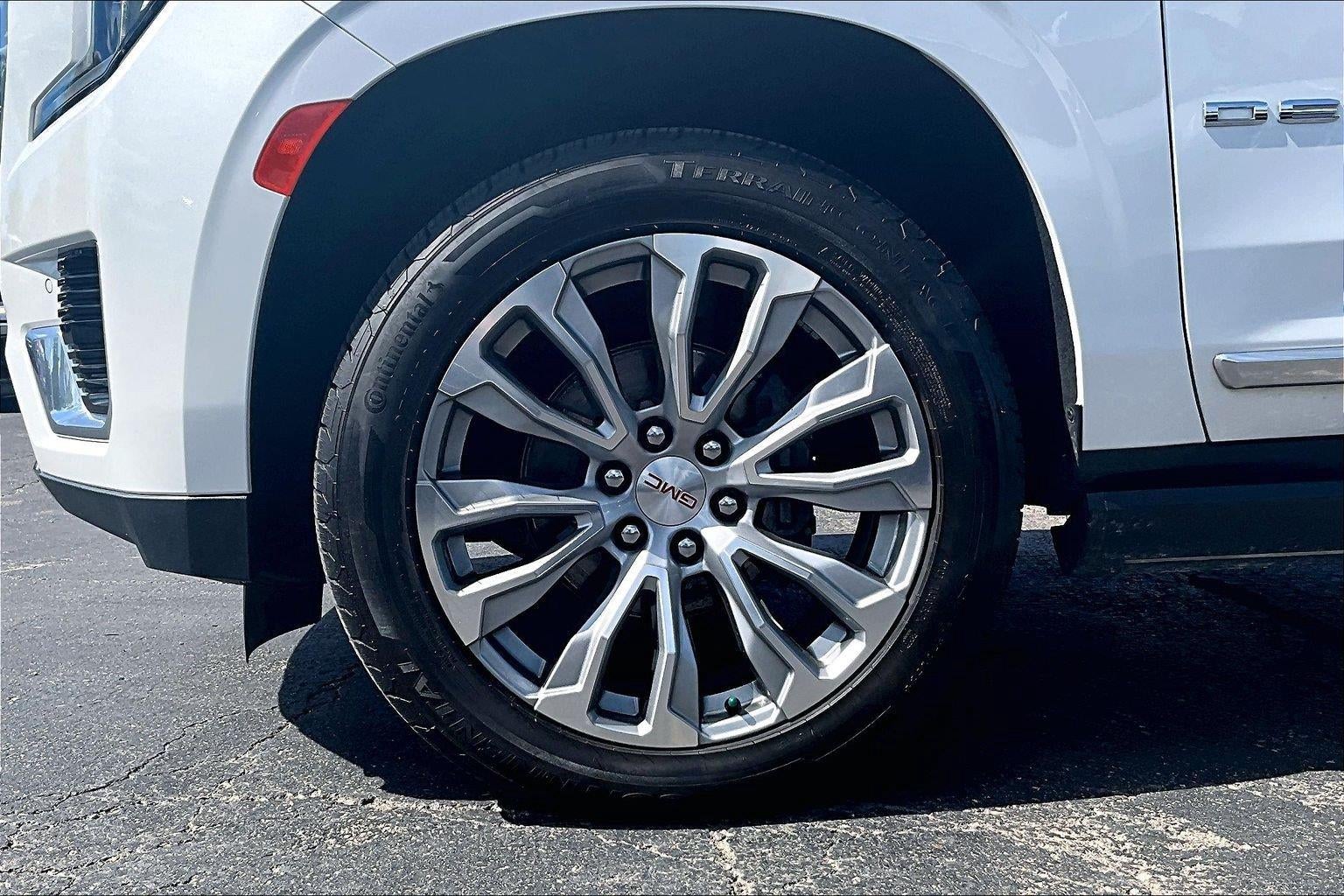 2022 GMC Yukon XL Denali