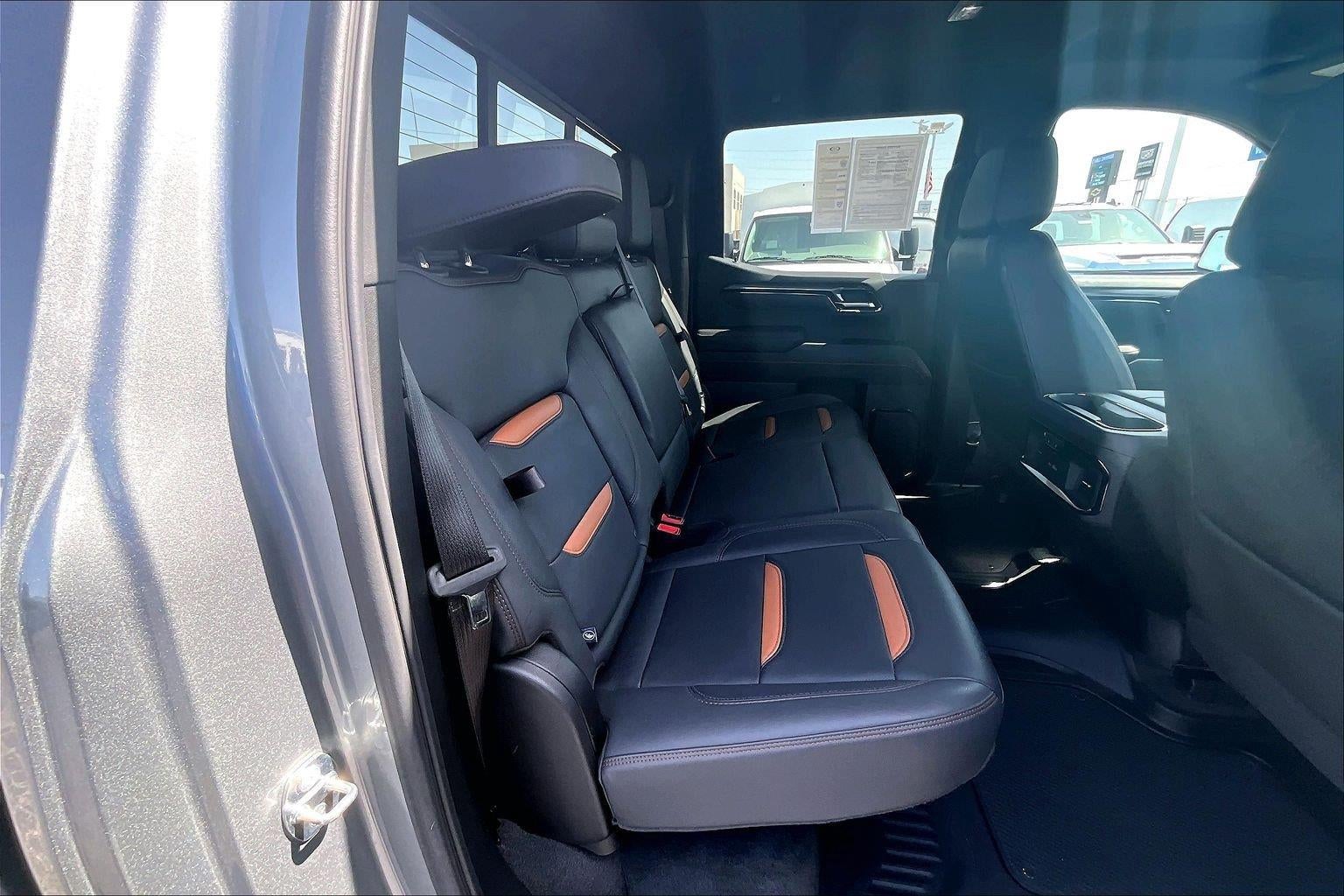 2024 GMC Sierra 1500 AT4