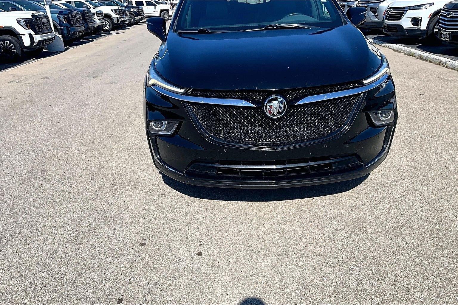 2023 Buick Enclave Essence