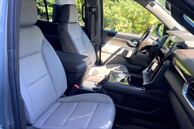 2025 GMC Yukon Elevation