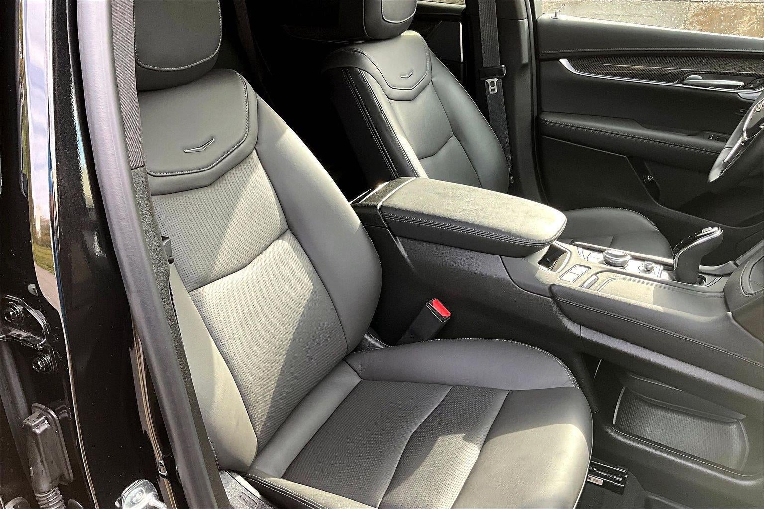2026 Cadillac XT5 Sport
