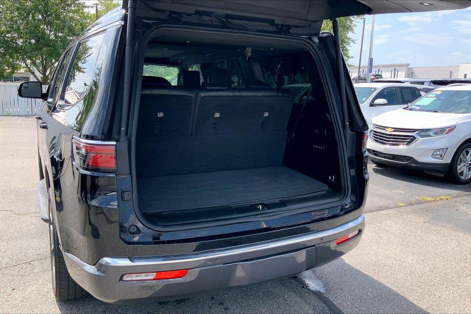 2022 Jeep Wagoneer Series II