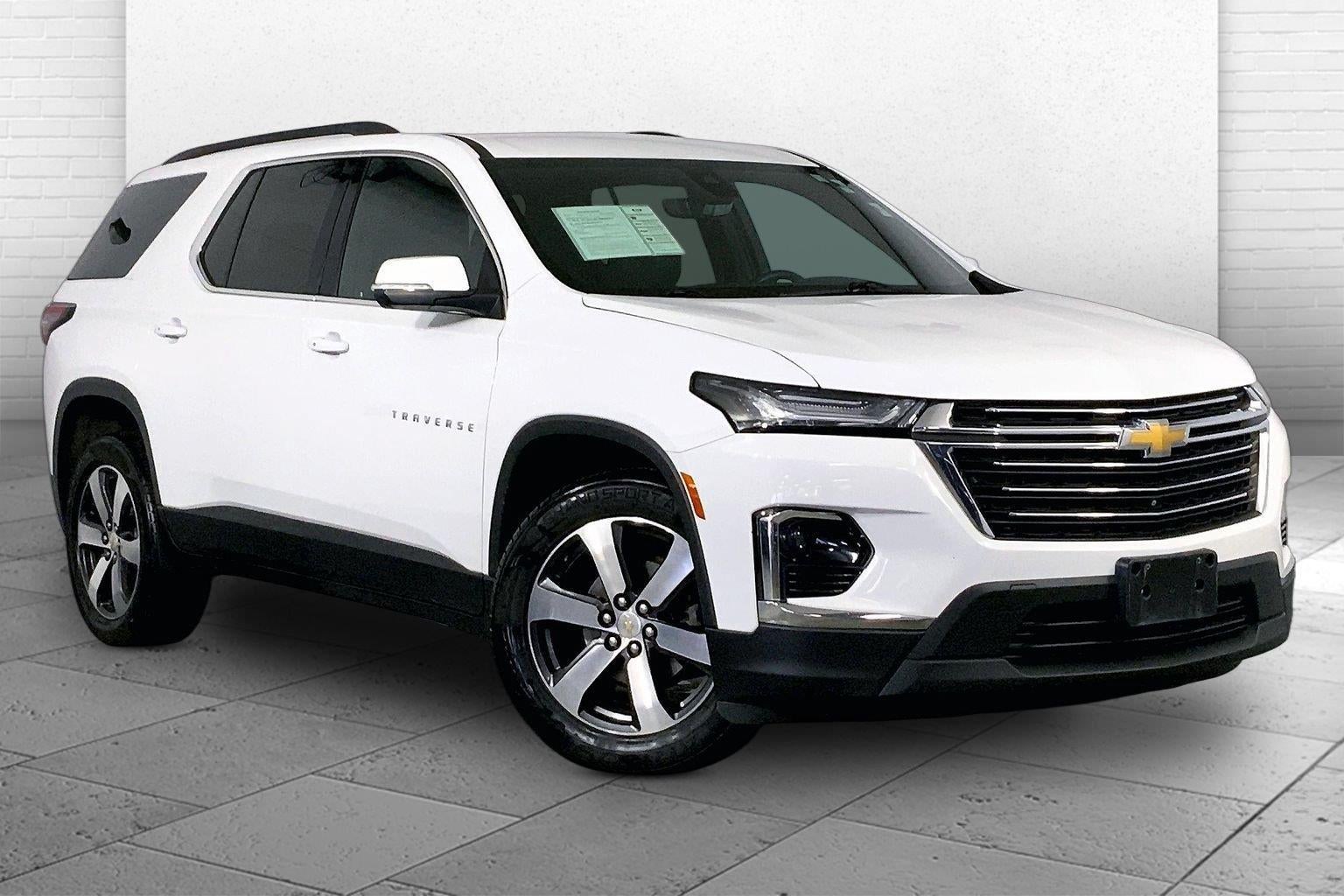 2023 Chevrolet Traverse LT Leather