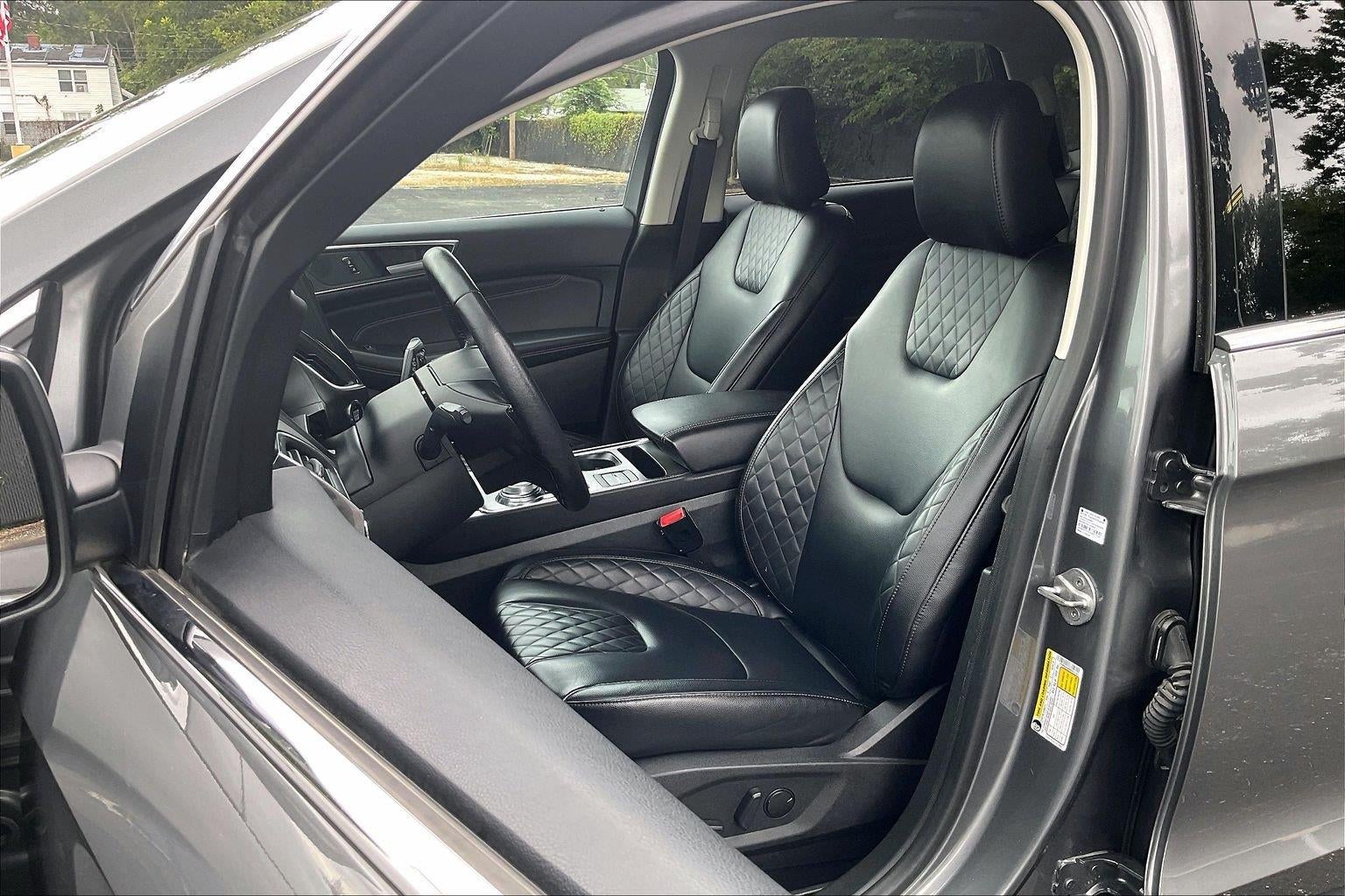 2024 Ford Edge Titanium