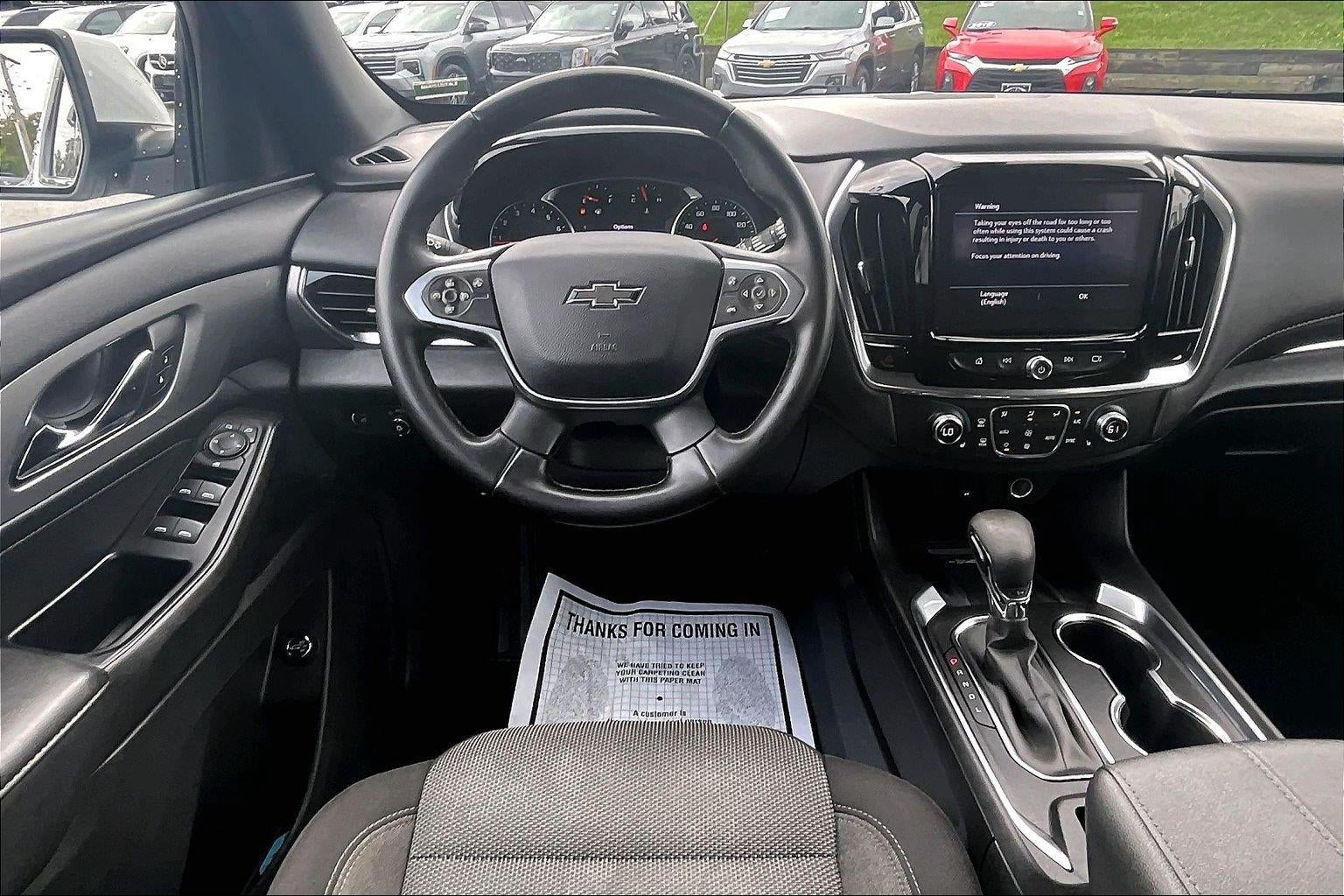 2023 Chevrolet Traverse LT Cloth