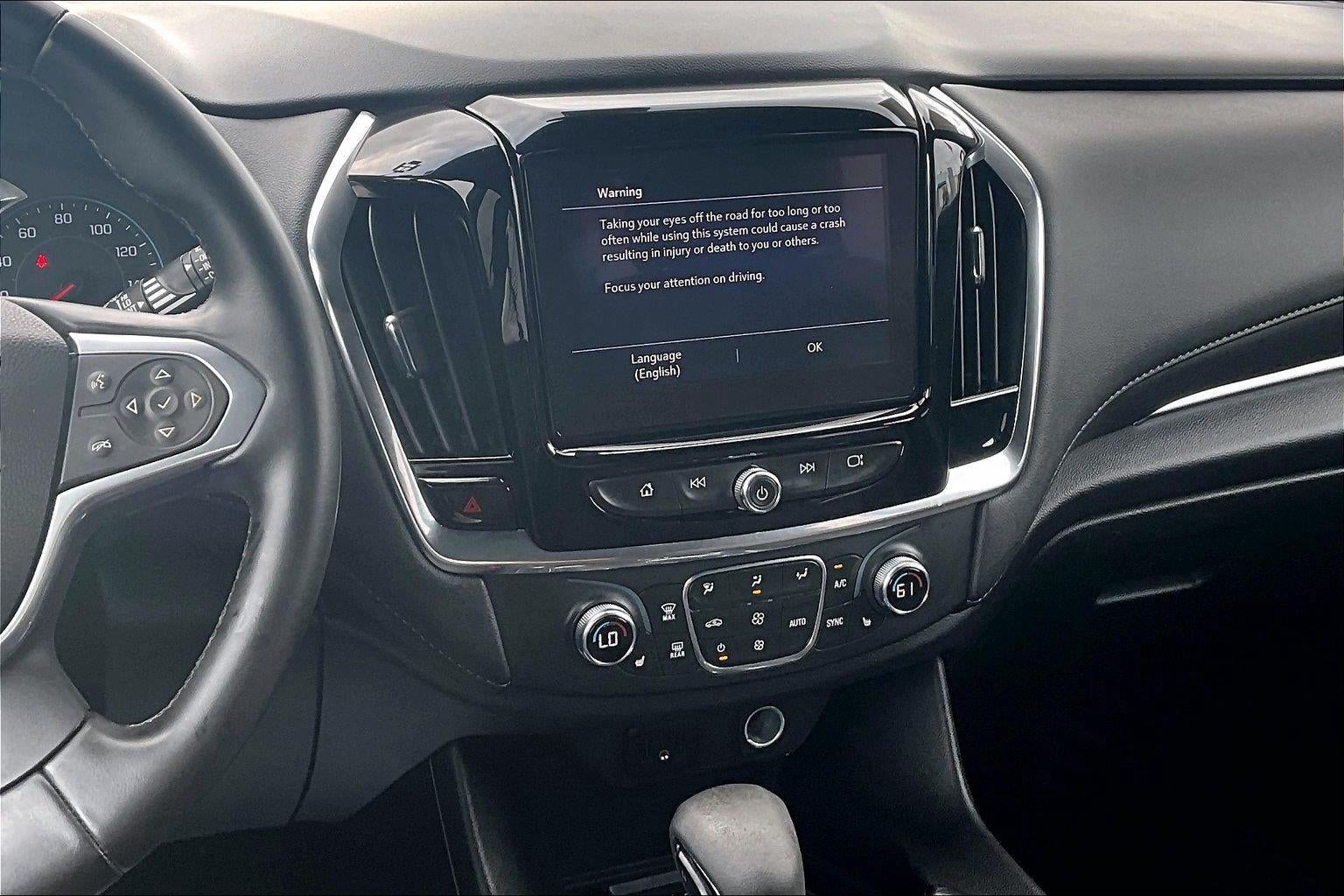2023 Chevrolet Traverse LT Cloth