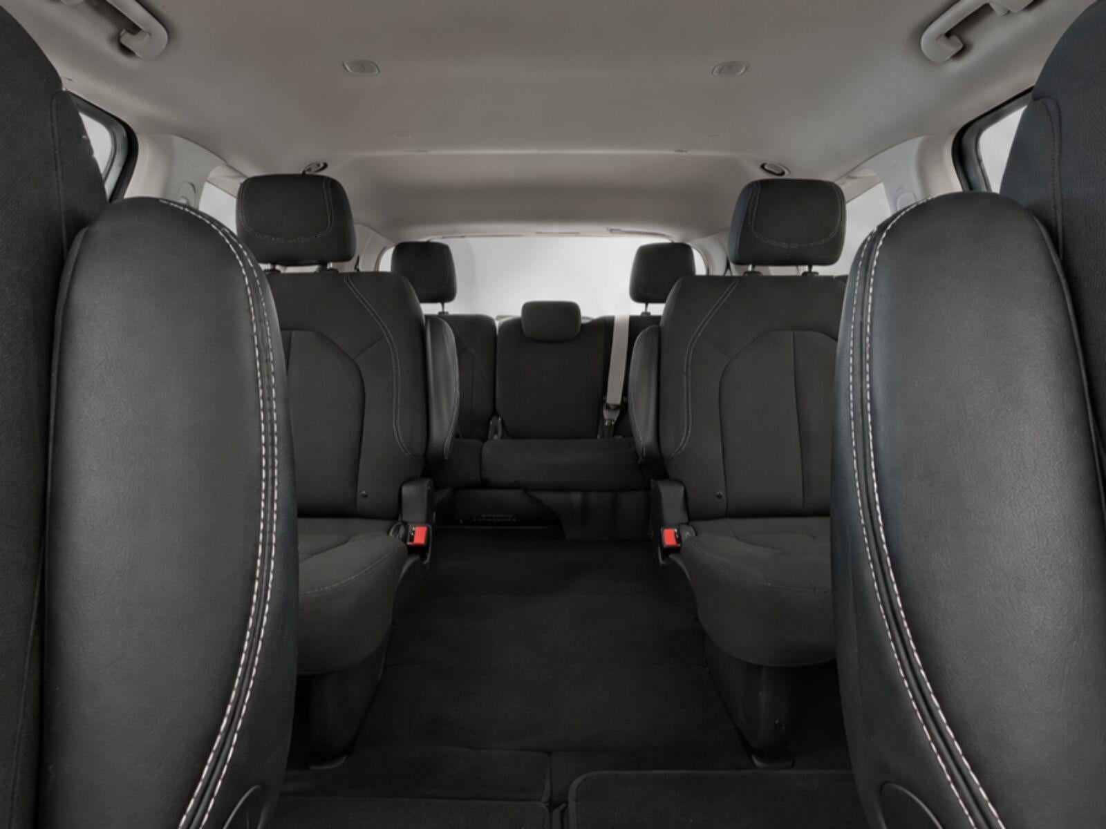2024 Chrysler Voyager LX