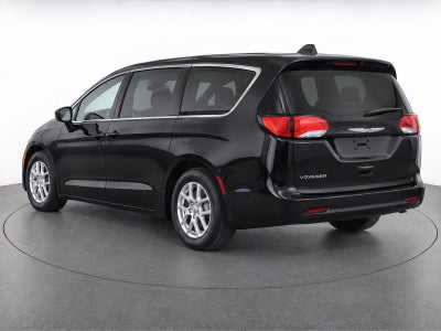 2024 Chrysler Voyager LX