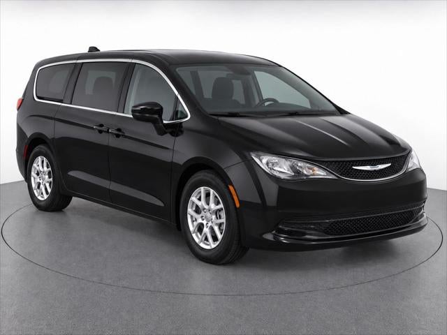 2024 Chrysler Voyager LX