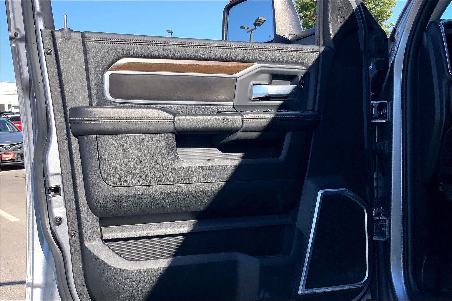 2024 RAM 2500 Laramie Crew Cab 4x4 6'4' Box