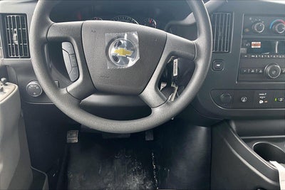 2025 Chevrolet Express Passenger 1LS