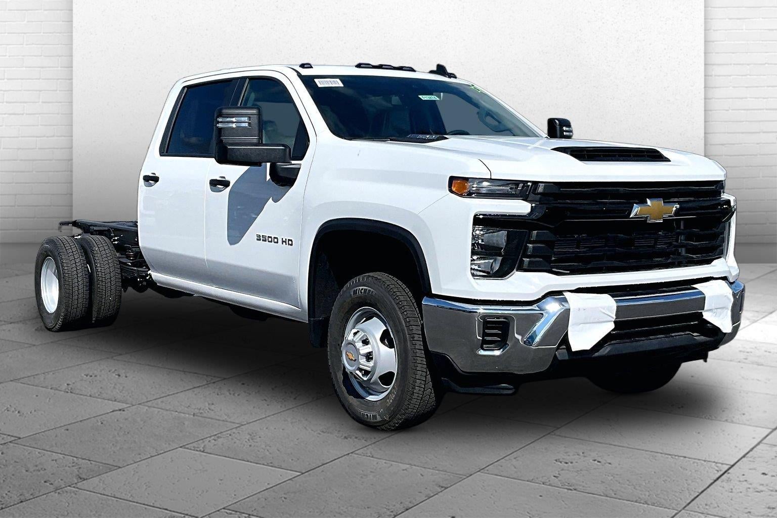 2026 Chevrolet Silverado 3500 HD Chassis Cab Work Truck