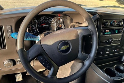 2025 Chevrolet Express Cargo WT