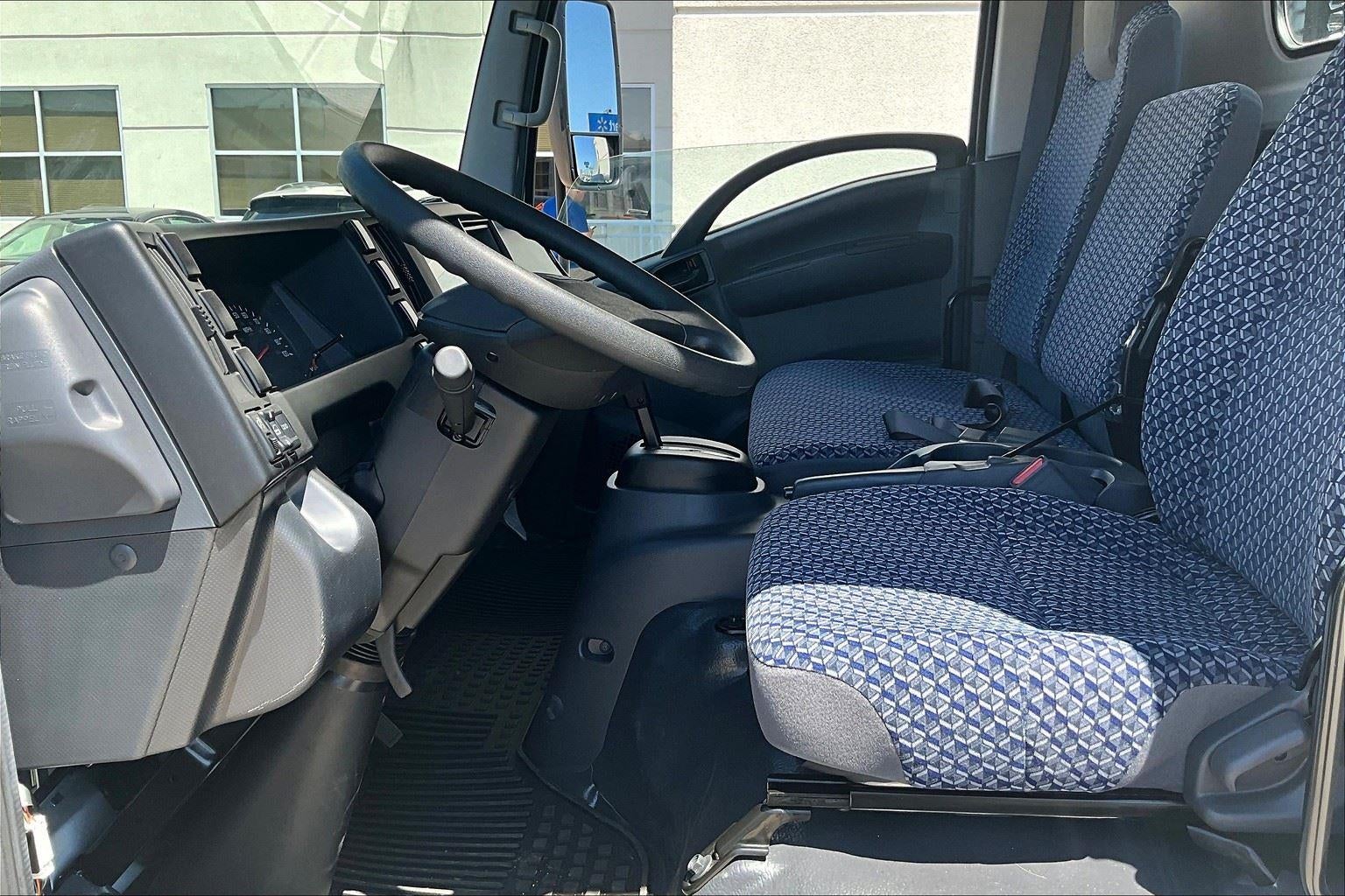 2025 Chevrolet Low Cab Forward 3500 HG Base