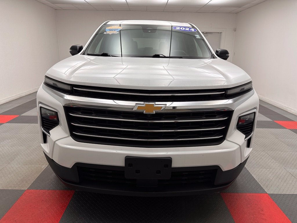 Used 2024 Chevrolet Traverse 2LT with VIN 1GNEVGKS9RJ181208 for sale in Kansas City